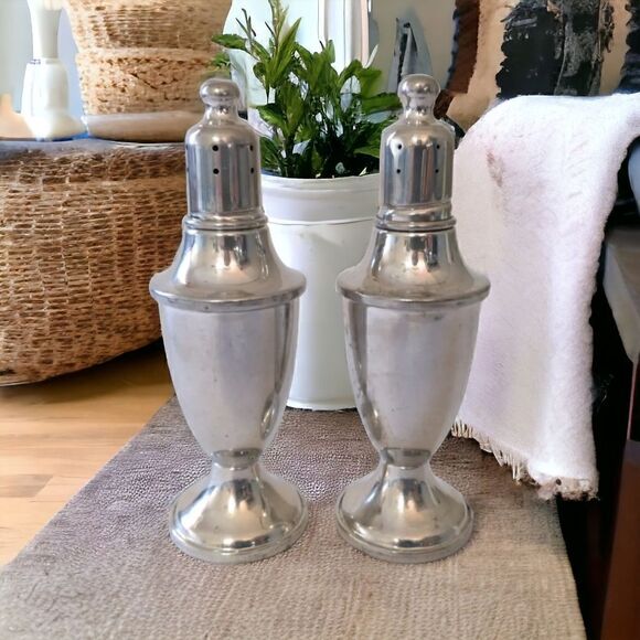 Web Pewter Salt Pepper Shaker Set Amber Glass Lined Weighted Vtg 80s Farmhouse. - Picture 14 of 16